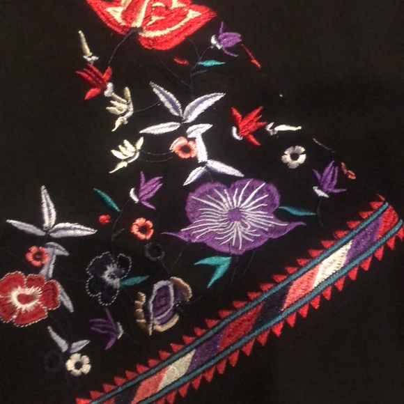 Parker off the shoulder top - Picture 3 of 3